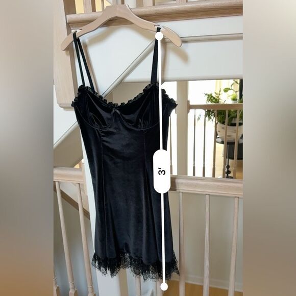 Dolls Kill Widow Blind Faith Velvet Lace Trim Mini Dress in Black L NWOT - Picture 13 of 13